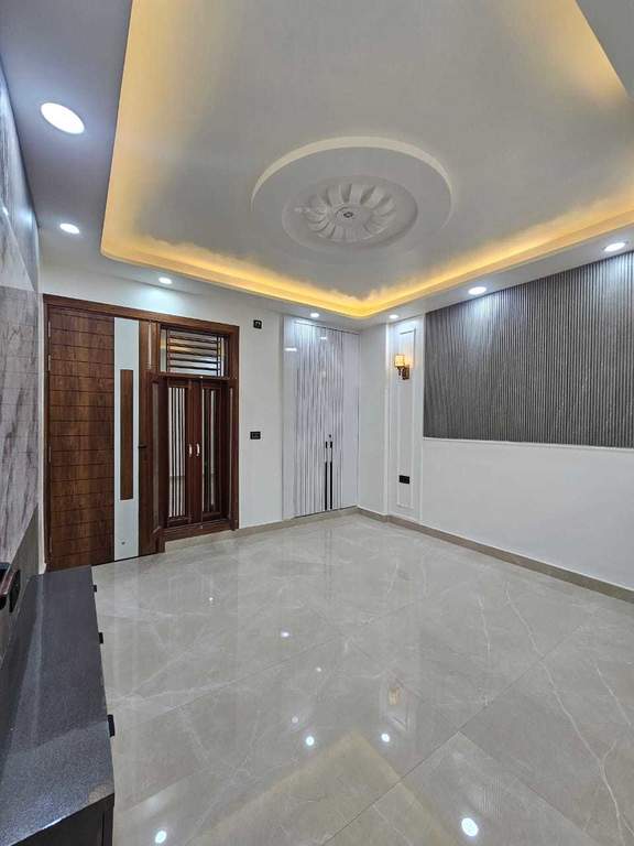  the crest Bedroom