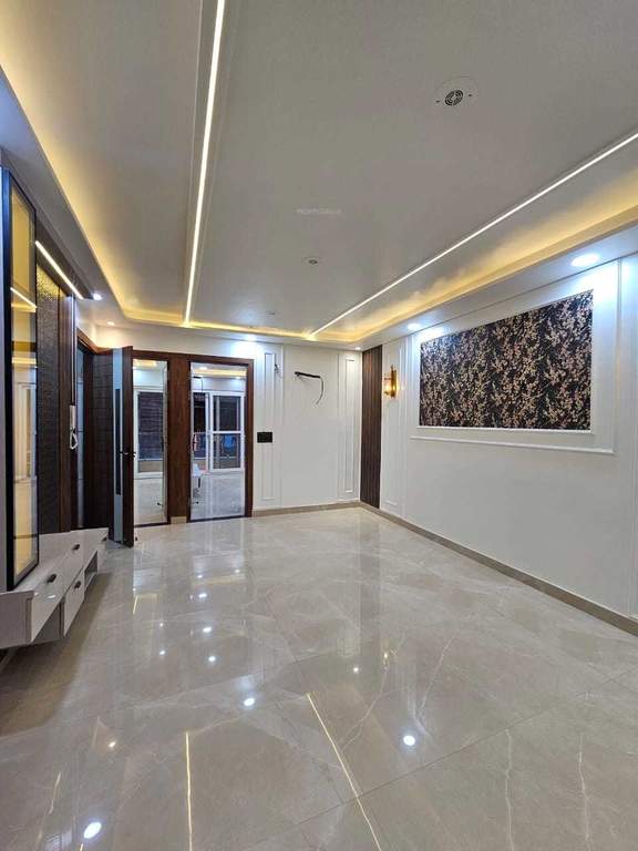 the crest Living Area