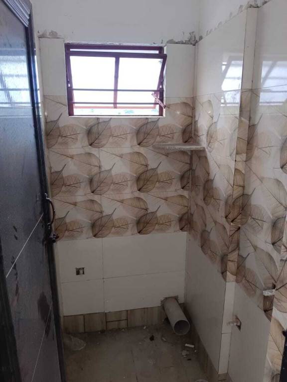  hanuman apartment iii Bathroom