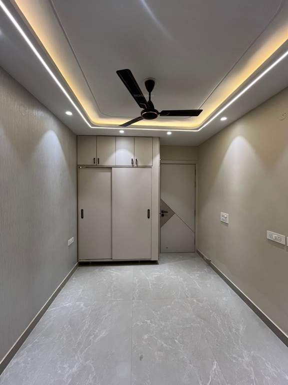 shri balaji luxury floors Bedroom