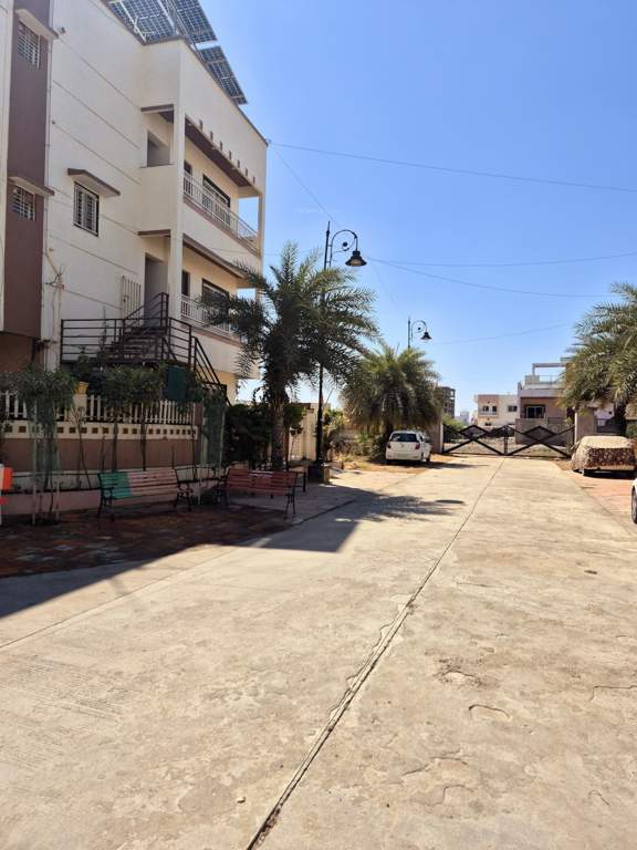  shri govardhan bhakti park Internal Roads & Footpaths