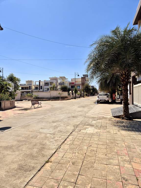  shri govardhan bhakti park Internal Roads & Footpaths