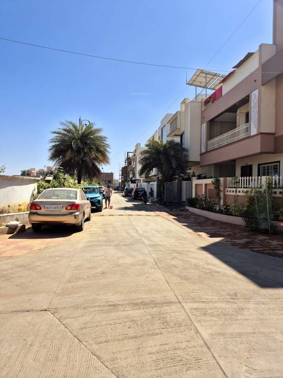  shri govardhan bhakti park Internal Roads & Footpaths