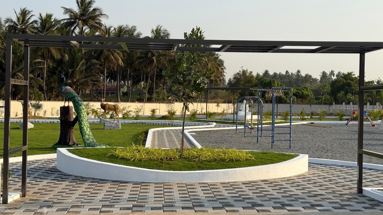 royal gateway Others