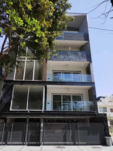 Elevation realticus-luxury-independent-floors-by-ashish-bansal-7 Elevation