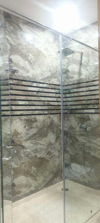 super luxury homes Bathroom