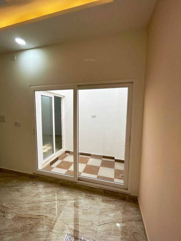  prosperty homes 2 Dining Area