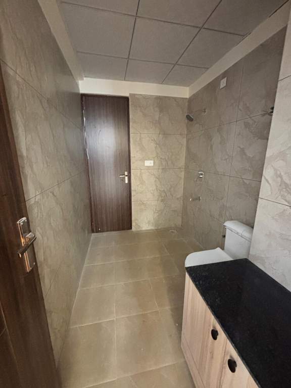  signature Bathroom