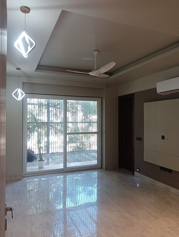  ggr floor 30 Living Area