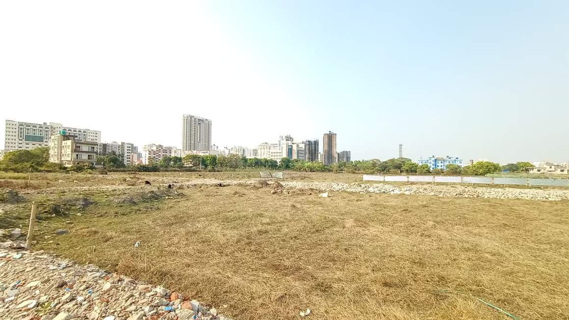  dream city Plot
