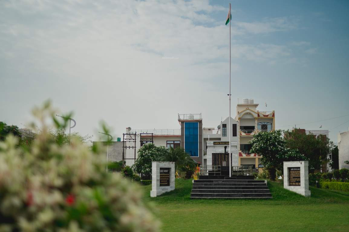  city phase 6 the golden estate Landscape Garden and Tree Planting