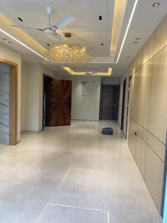  luxury floor 38 Living Area