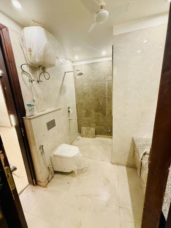  luxury floor 41 Bathroom