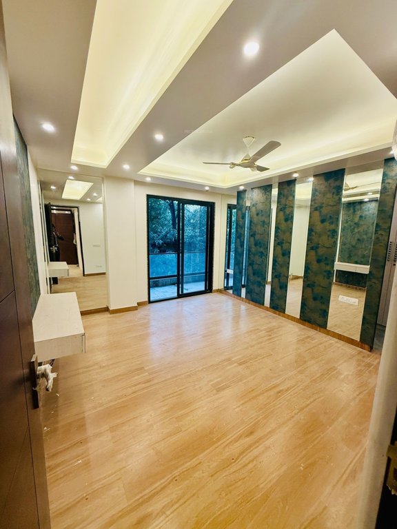  luxury floor 41 Living Area