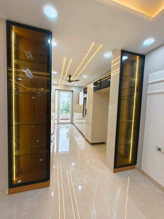  estate luxury floors Dining Area