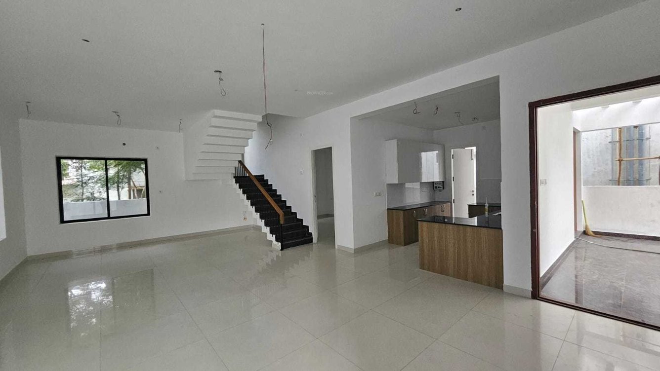  sea breeze Dining Area