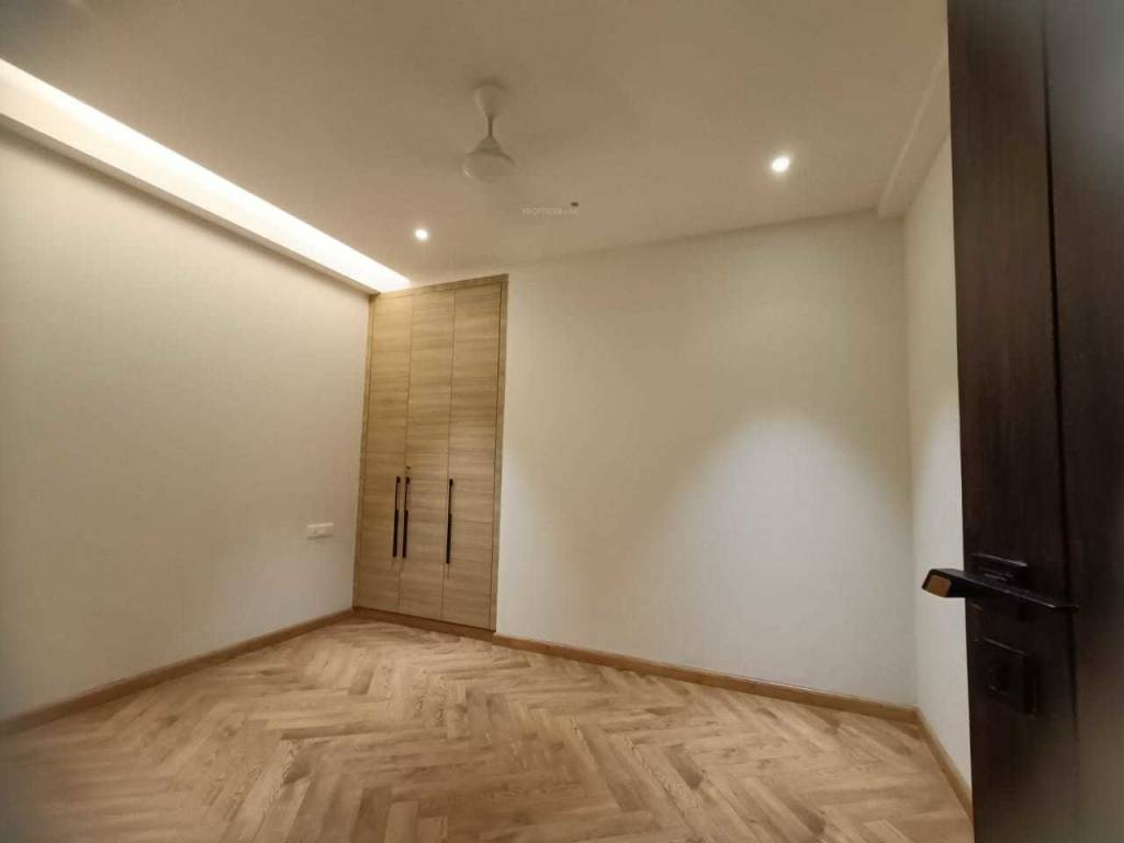  luxury floor 5 Bedroom