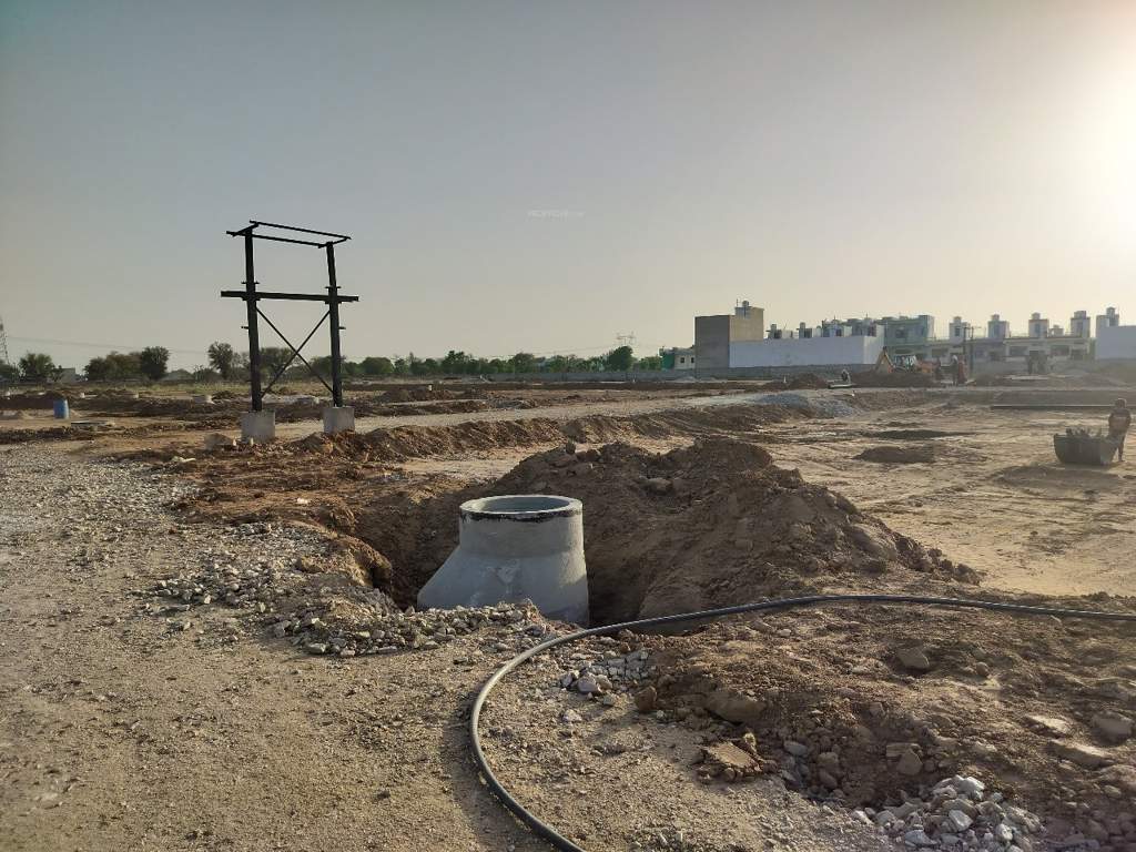  bank officers colony Plot