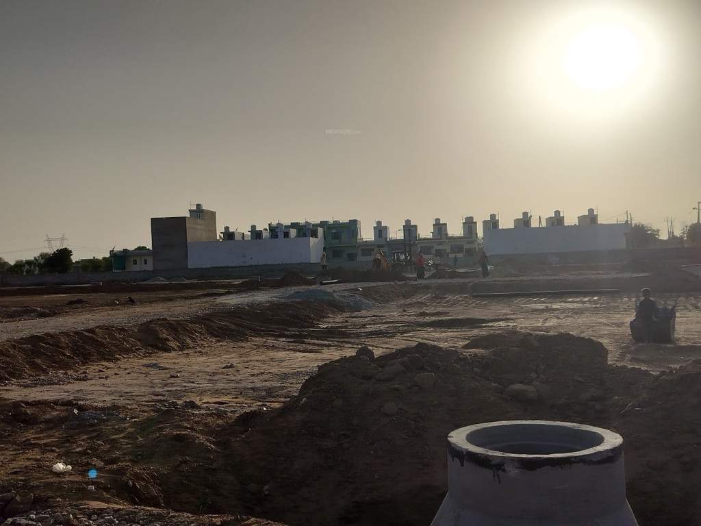  bank officers colony Plot