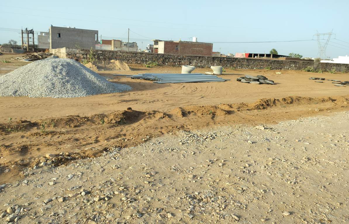  bank officers colony Plot