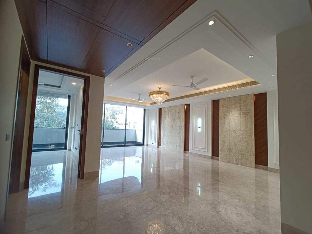  luxury floor 3 Living Area