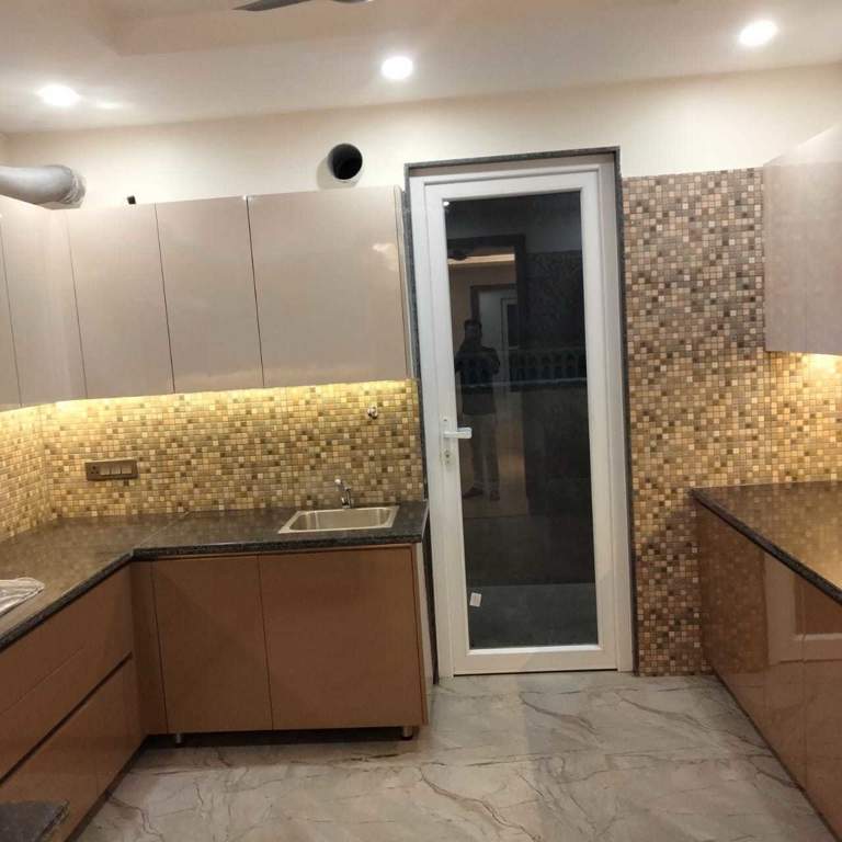  luxury floor 9 Kitchen