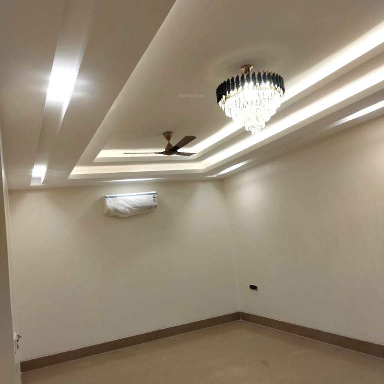  luxury floor 9 Living Area