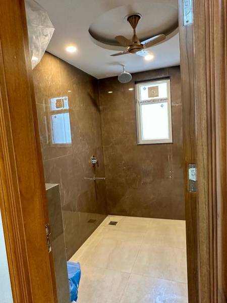  luxury-floor-10 Bathroom