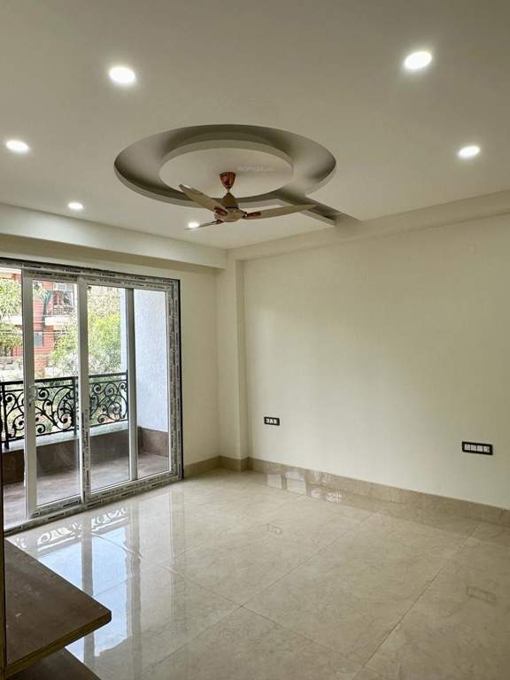  luxury floor 10 Living Area