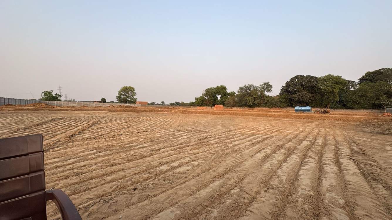  rc enclave Plot