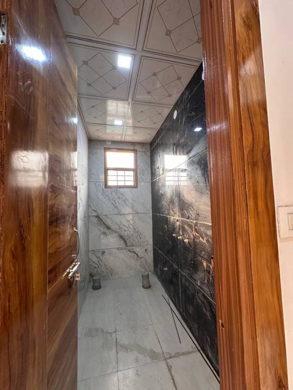  jain affordable floors Bathroom