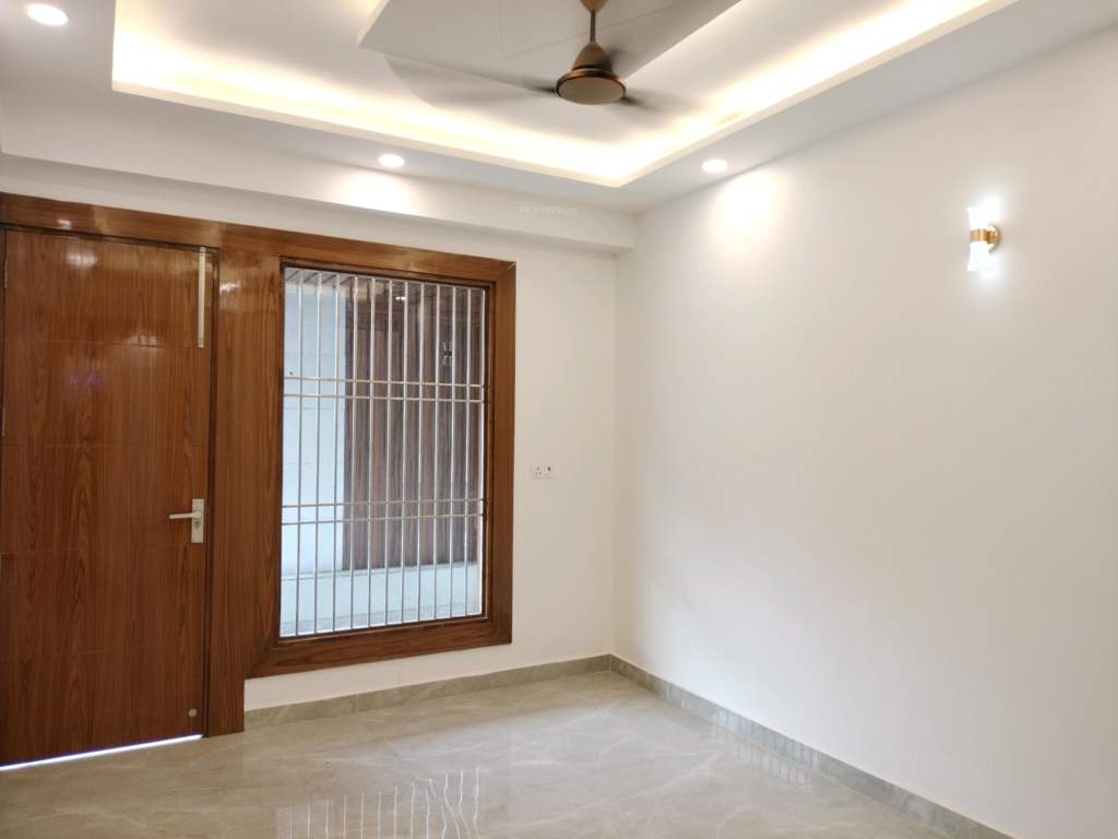  jain affordable floors Living Area