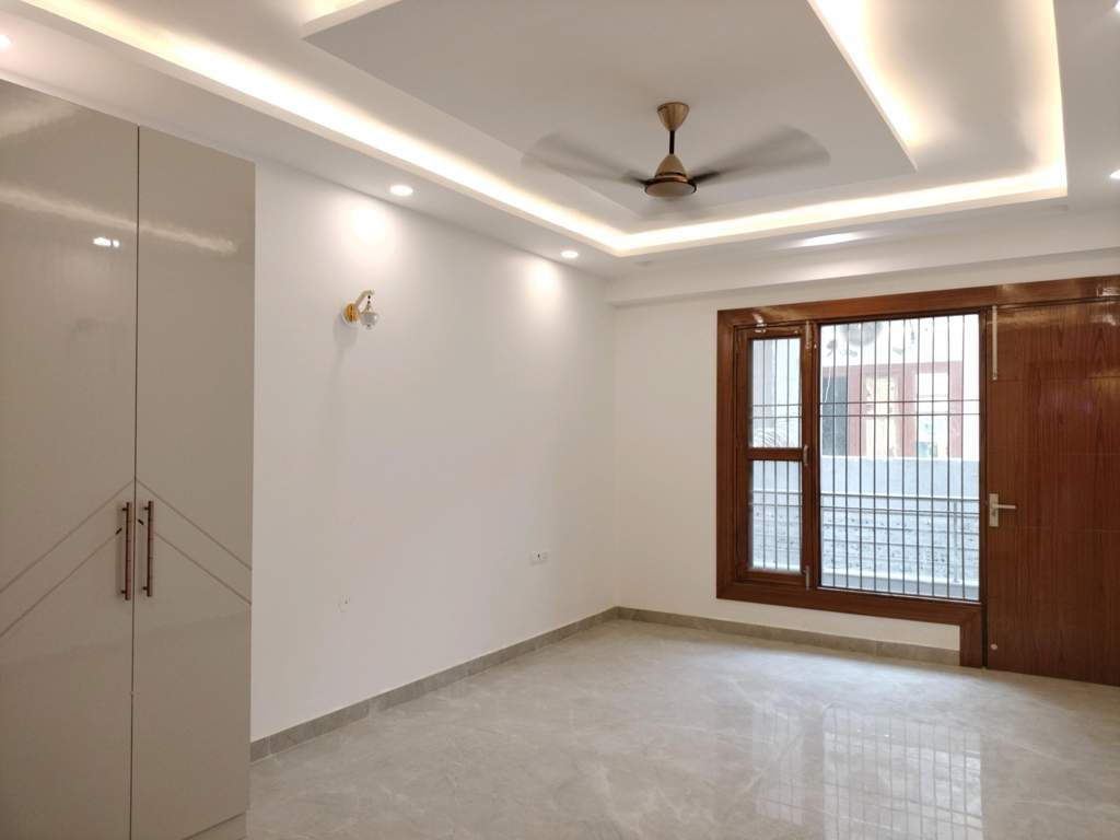  jain affordable floors Living Area