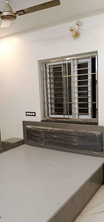  smiley house Bedroom