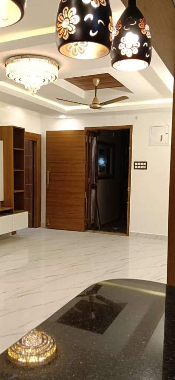  smiley house Living Area