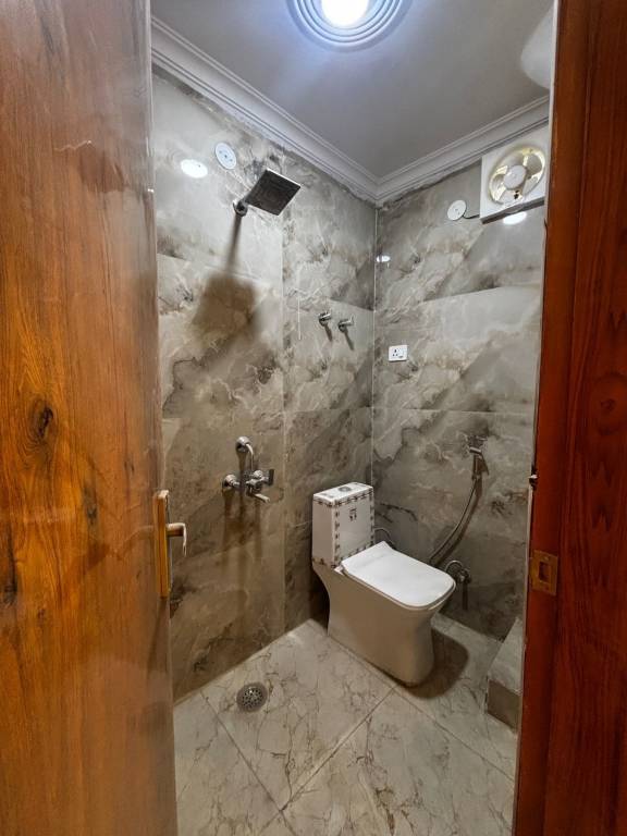  ak apartment Bathroom