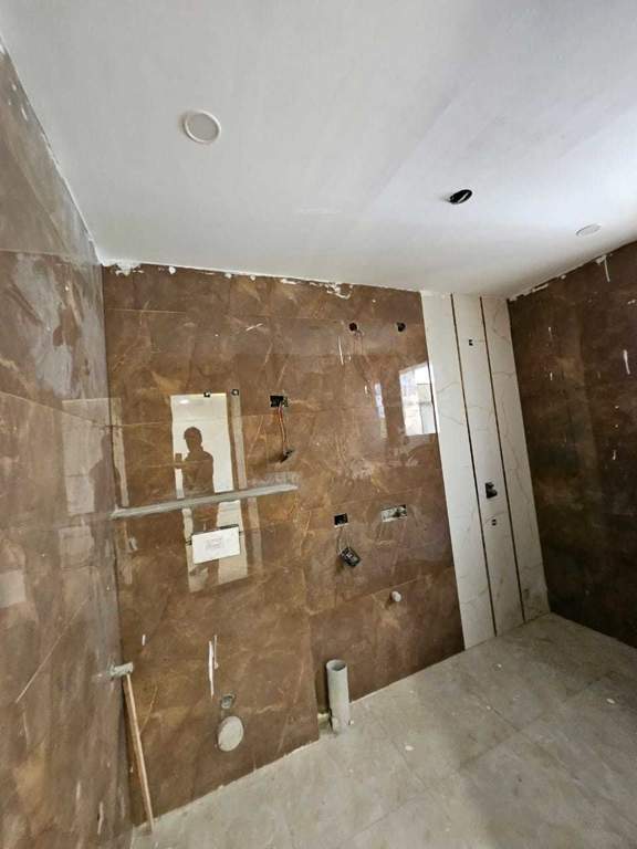 faridabad luxury floors Bathroom