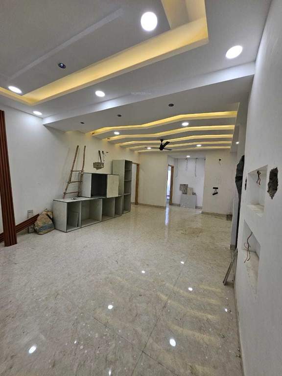 faridabad luxury floors Living Area