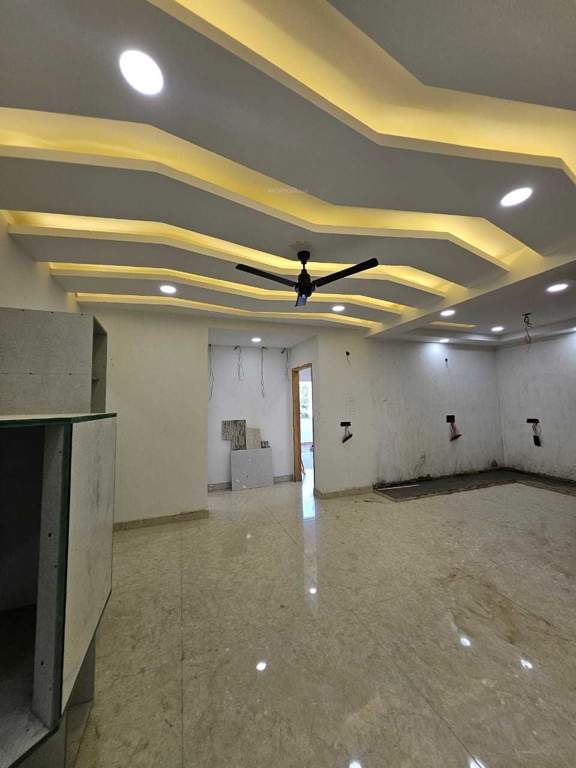 faridabad luxury floors Living Area