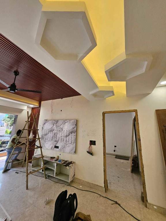 faridabad luxury floors Living Area