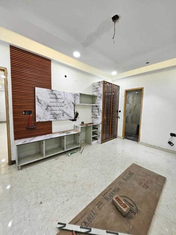 faridabad luxury floors Living Area