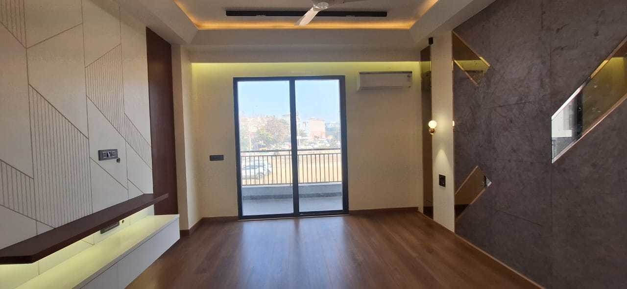  ultra luxurious builder floor Bedroom