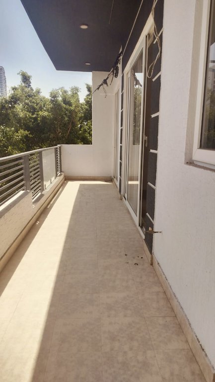  floor mayfield garden d 24 Balcony