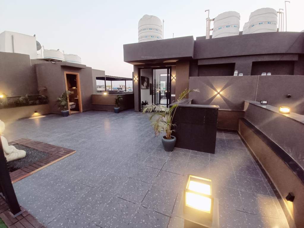  floor ardee city c 95e1 Terrace Garden