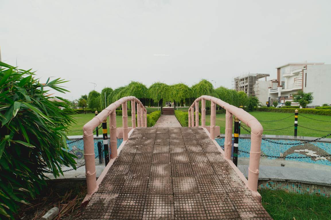  ozone the golden estate Landscape Garden and Tree Planting