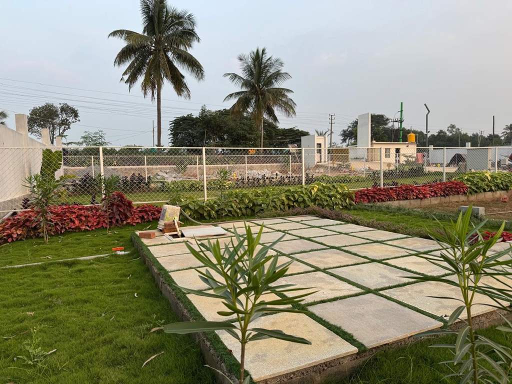  urban glen Landscaped Gardens