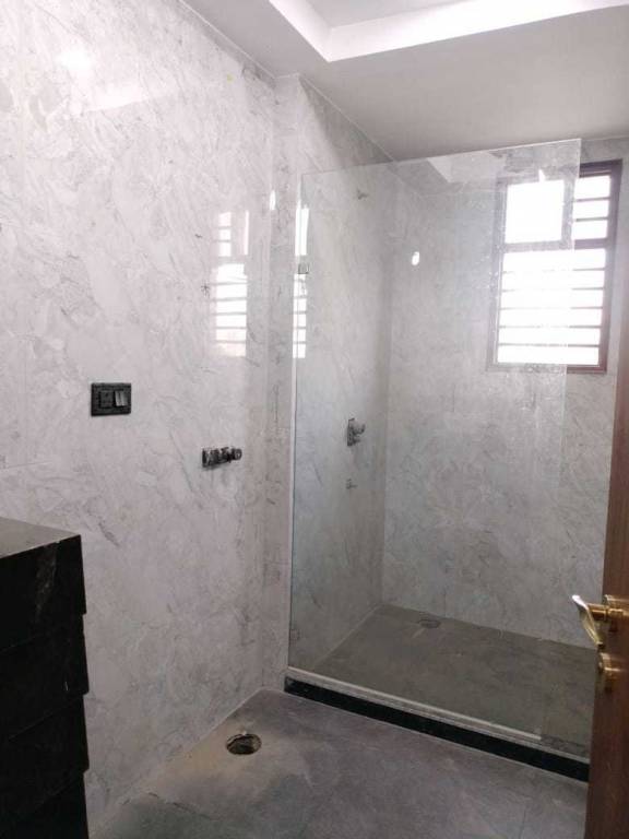  luxury homes Bathroom