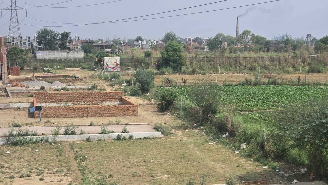 radha govind enclave Plot