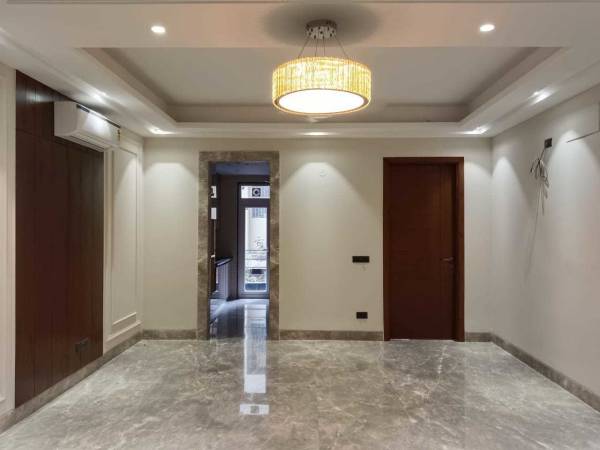  ultra-luxurious-builder-floor-3 Bedroom