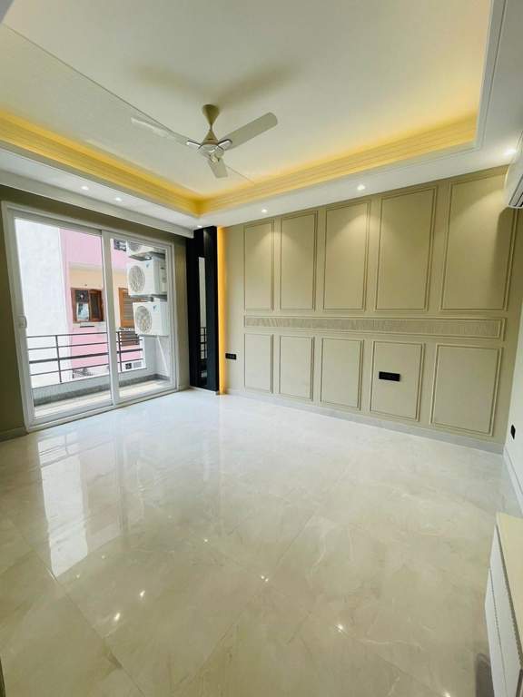  luxury floor Living Area